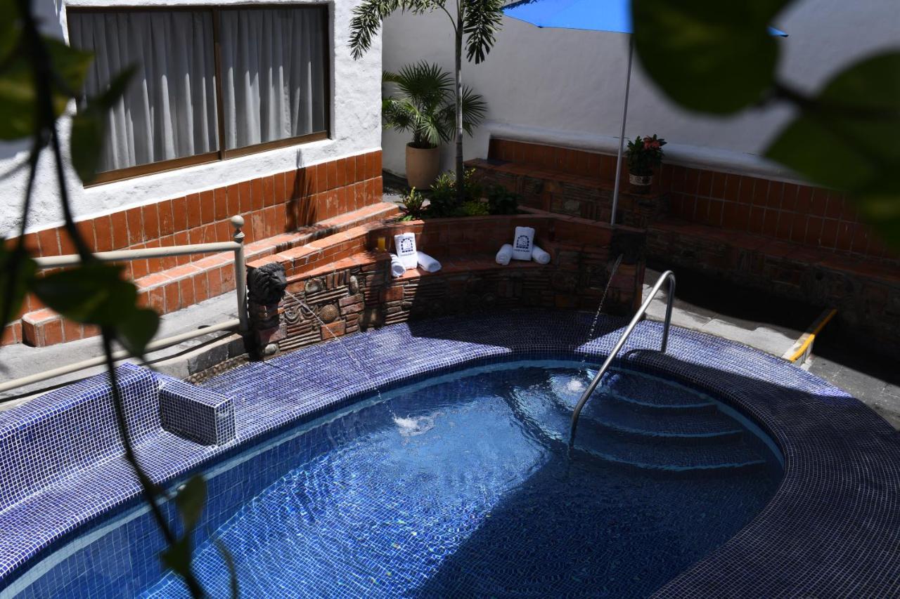 Petit Hotel Pilitas (Adults Only) Пуэрто-Вальярта Экстерьер фото