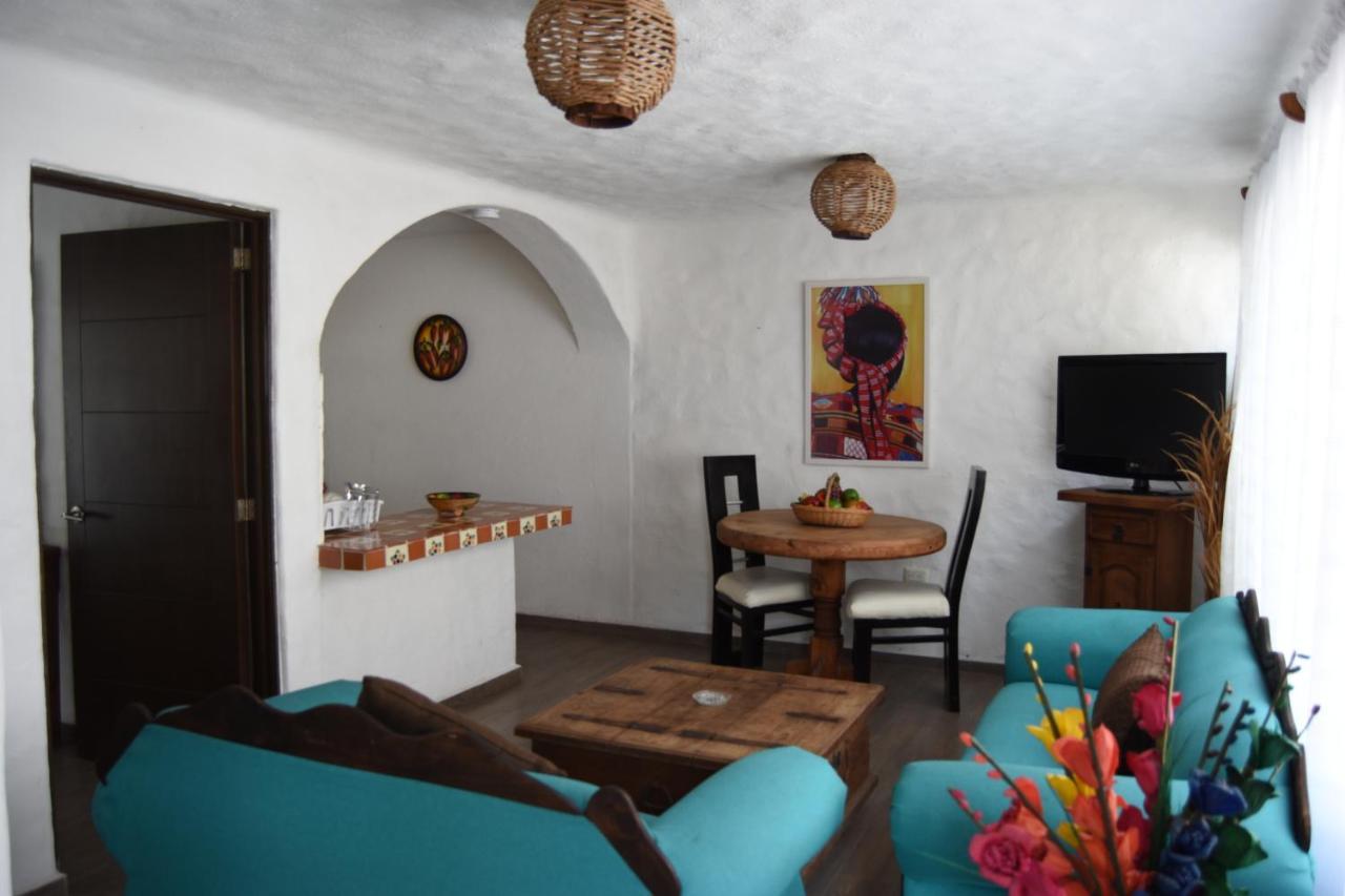 Petit Hotel Pilitas (Adults Only) Пуэрто-Вальярта Экстерьер фото