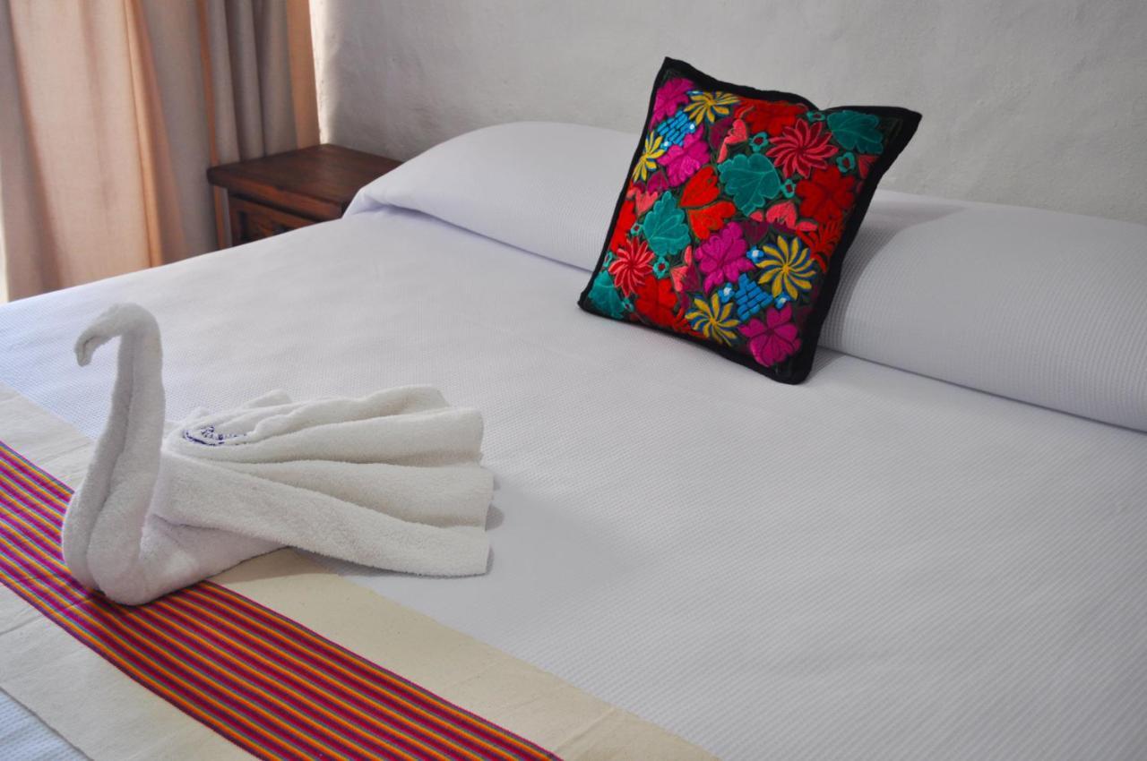 Petit Hotel Pilitas (Adults Only) Пуэрто-Вальярта Экстерьер фото
